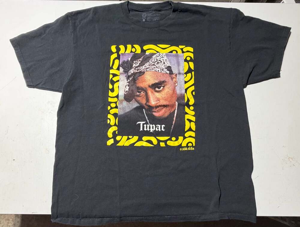 Cross Colours Tupac Shakur Graphic T-Shirt Black Yellow Print